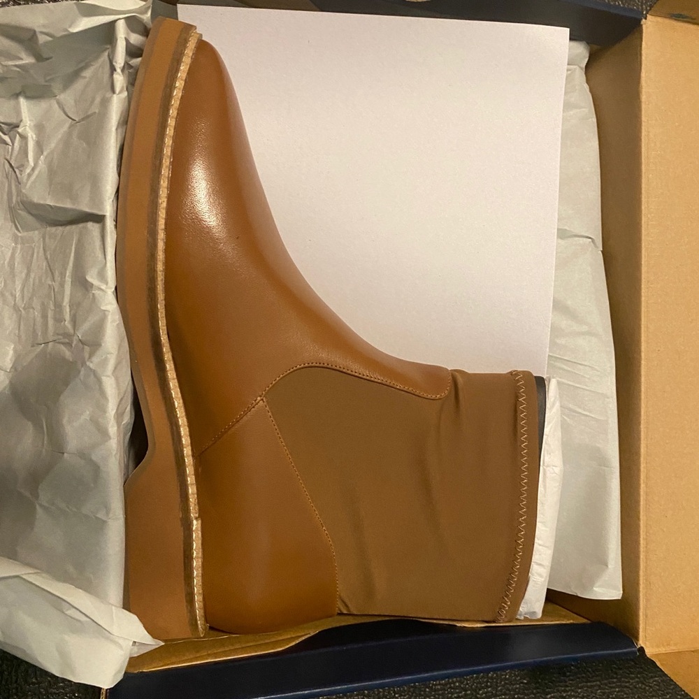 Cole Haan Go-To Leather Chelsea Boots Color: BISON - Picture 6 of 8